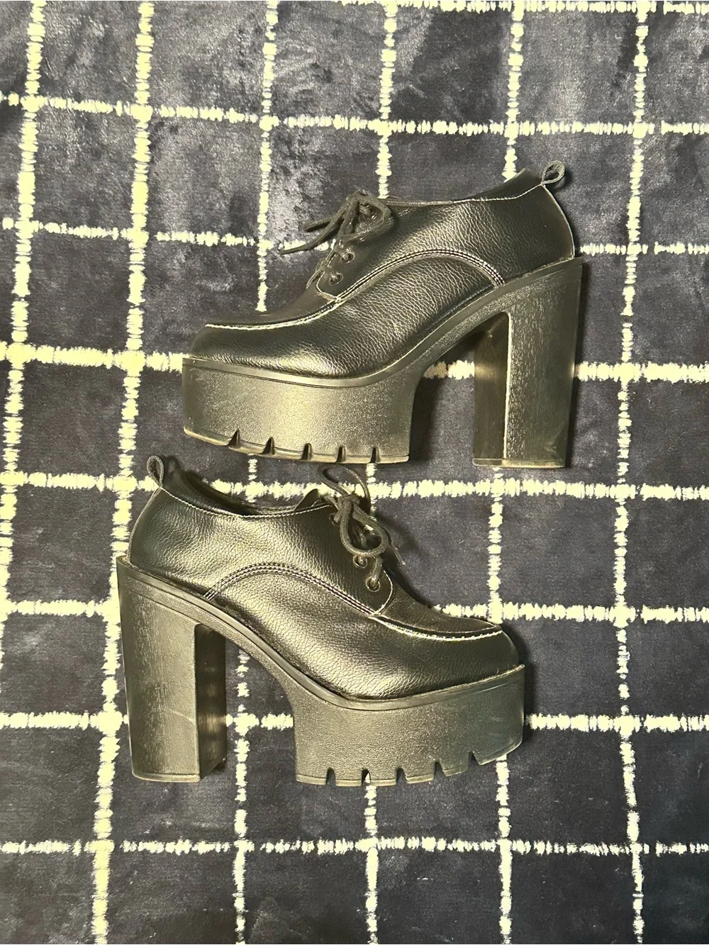 Chunky Platform Lace-Up Heels in Black